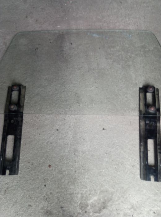 Vidro  suzuki samurai ou santana