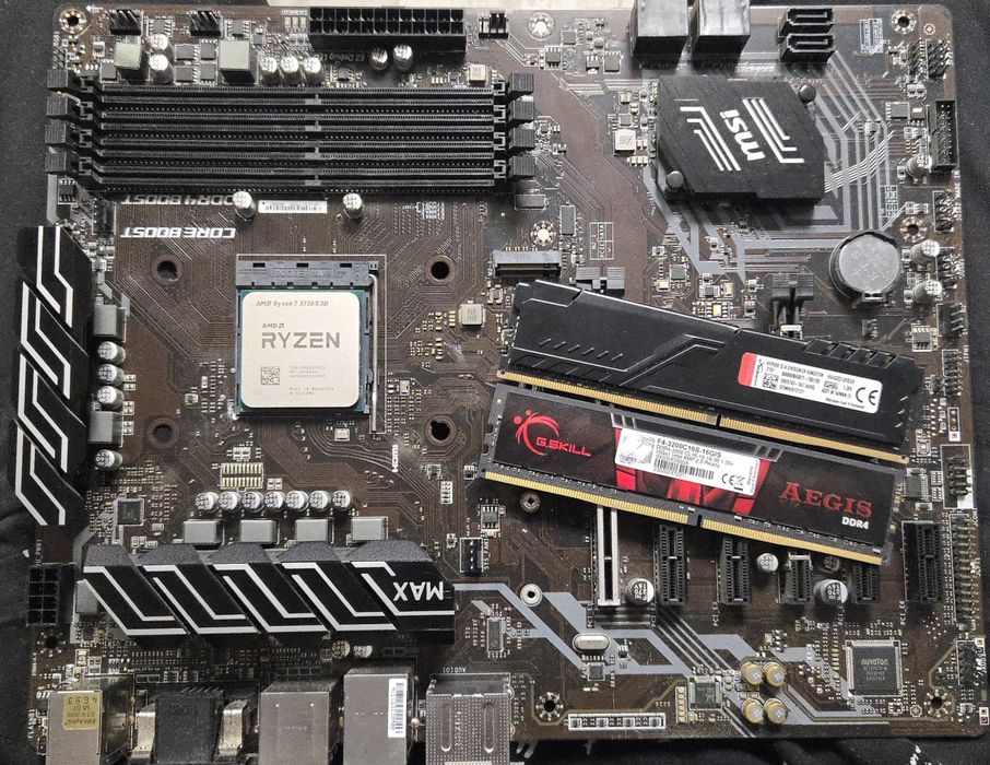 Msi b450 a pro max + ryzen 7 5700x3d + 24gb ram (16 + 8)