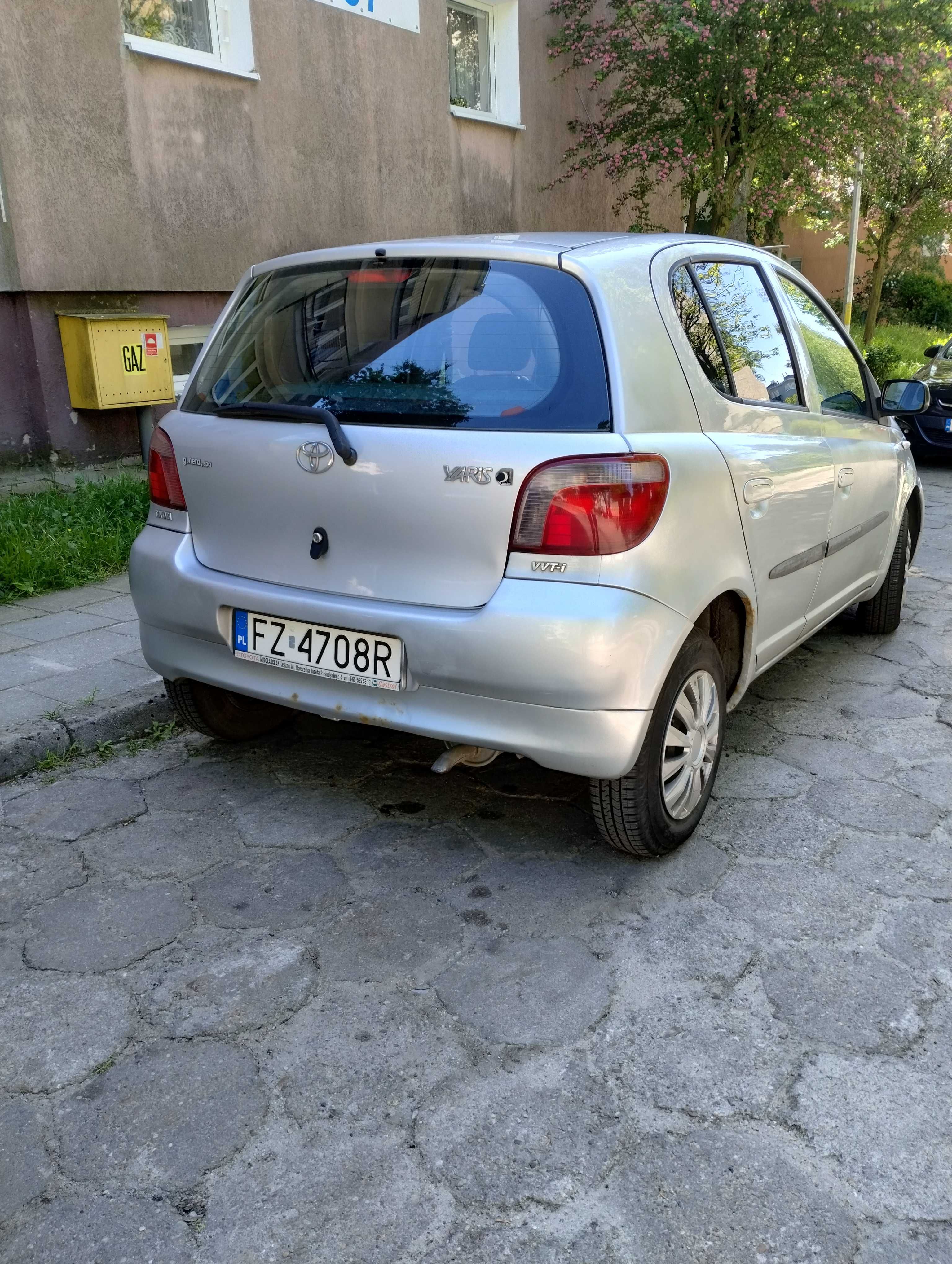 Toyota Yaris 1.0 2000r