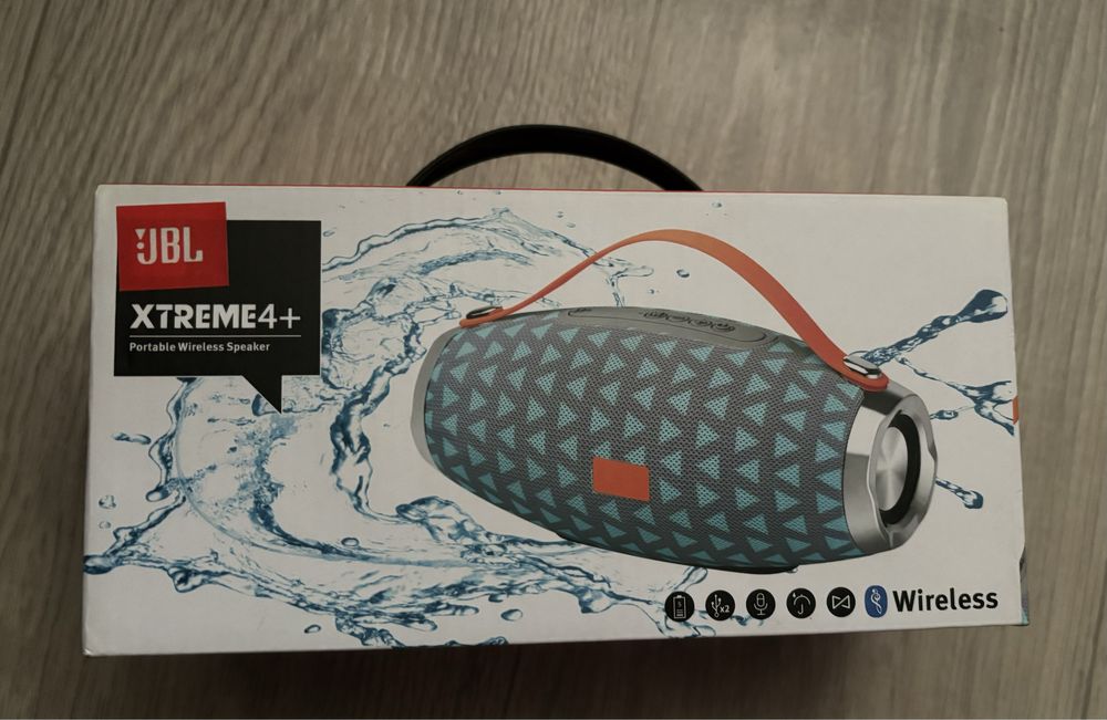 Продам блютуз колонку JBL XTREME 4+
