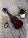 Ukulele Suzuki Bordowe