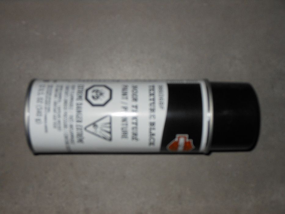 Lakier strukturalny  do silnikow-  Harley -D