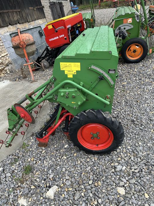 Siewnik Zbożowy Hassia DKL 250 igła 2.5m oryginał scieżki nie Amazone