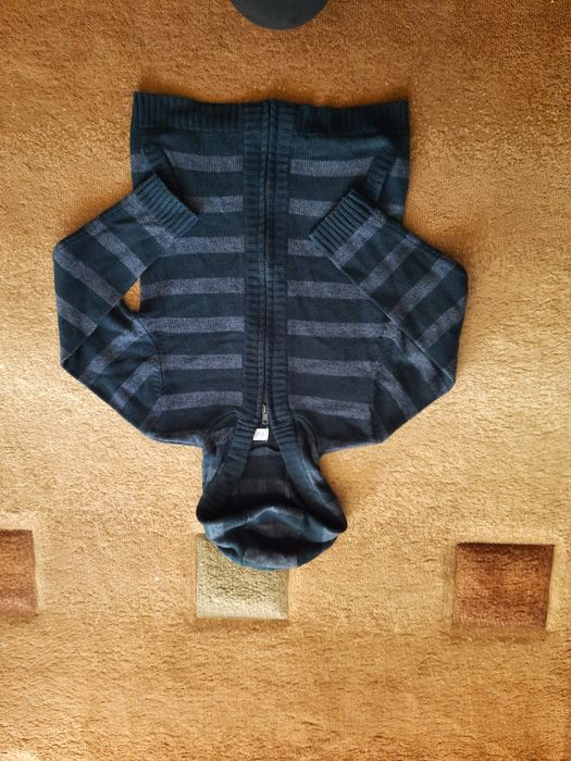 Sweter chłopięcy F&F 122/128