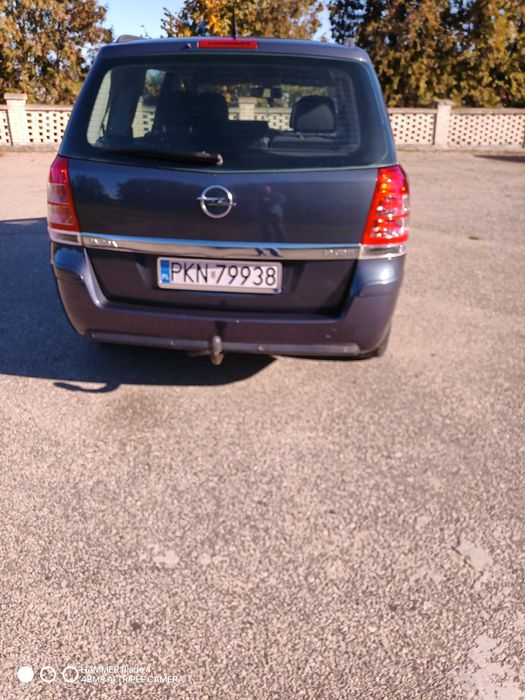 Opel Zafira b lift 2008r