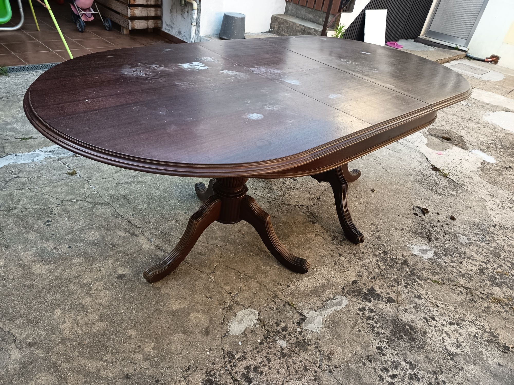 Mesa de cozinha.