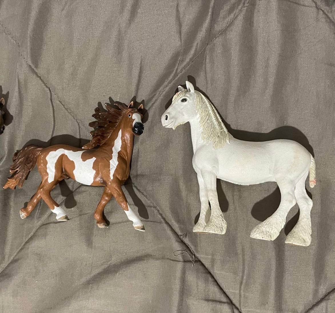 Коні Schleich та Breyer