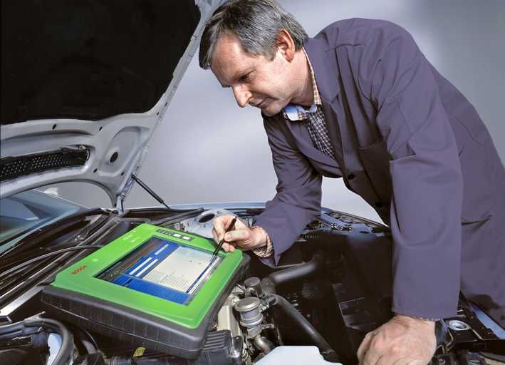 Диагностика авто професiйним обладнанням Bosch