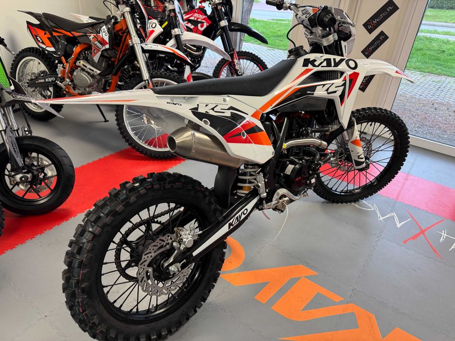 Enduro DirtBike Kayo K5 300 chłodzony cieczą BLACK WEEK od 4xMoto