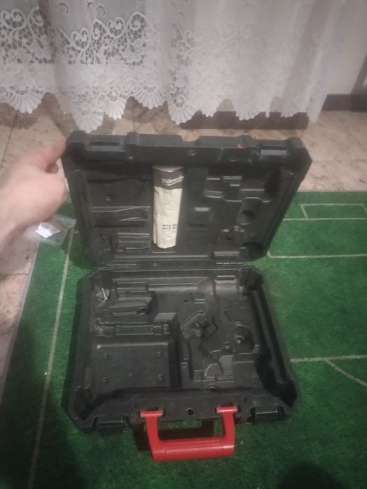 Skrzynka milwaukee na zakrentarke