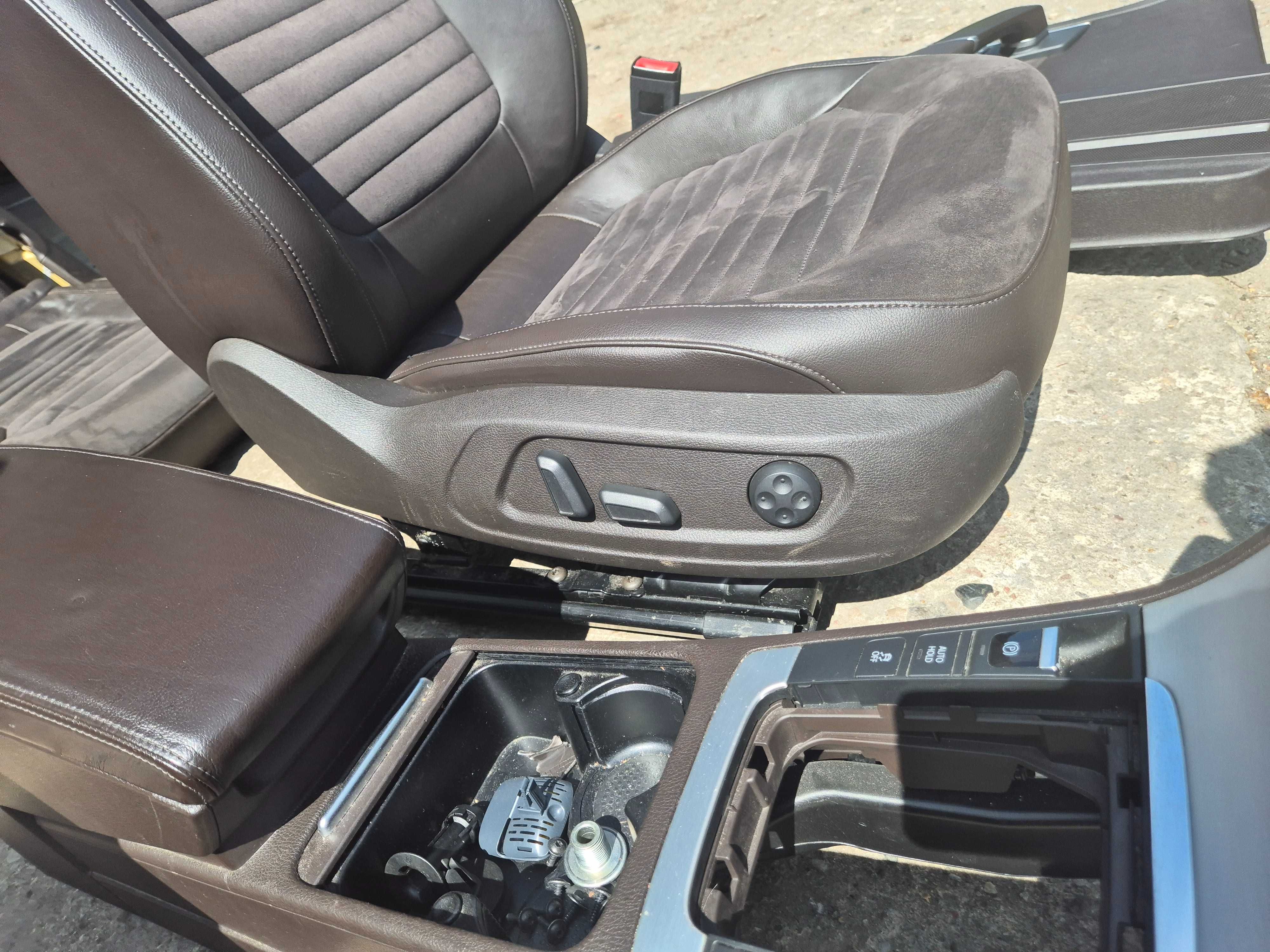 fotele boczki skóra VW PASSAT B7 kombi ALCANTARA brązowe BDB