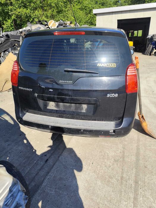 Posiadm czesci peugeot 5008  1.6 e-hdi   2013r