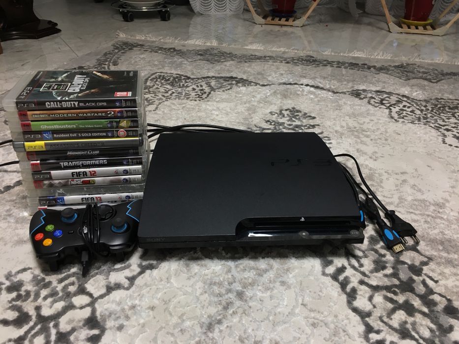 PS3 Slim 111 gb.