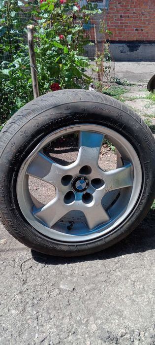 Продам диски с резиной на BMW