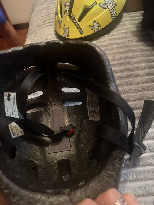 Vendo capacete para andae de bicicleta tamanho S