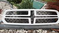 Grill, atrapa, zderzak przód Dodge Durango PW7