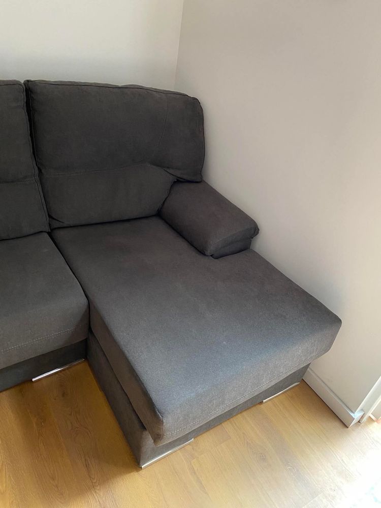 Sofa com chaise longue