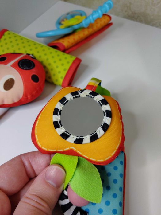 Tiny Love развивающие игрушки подвески на кроватку или на коляску 0+