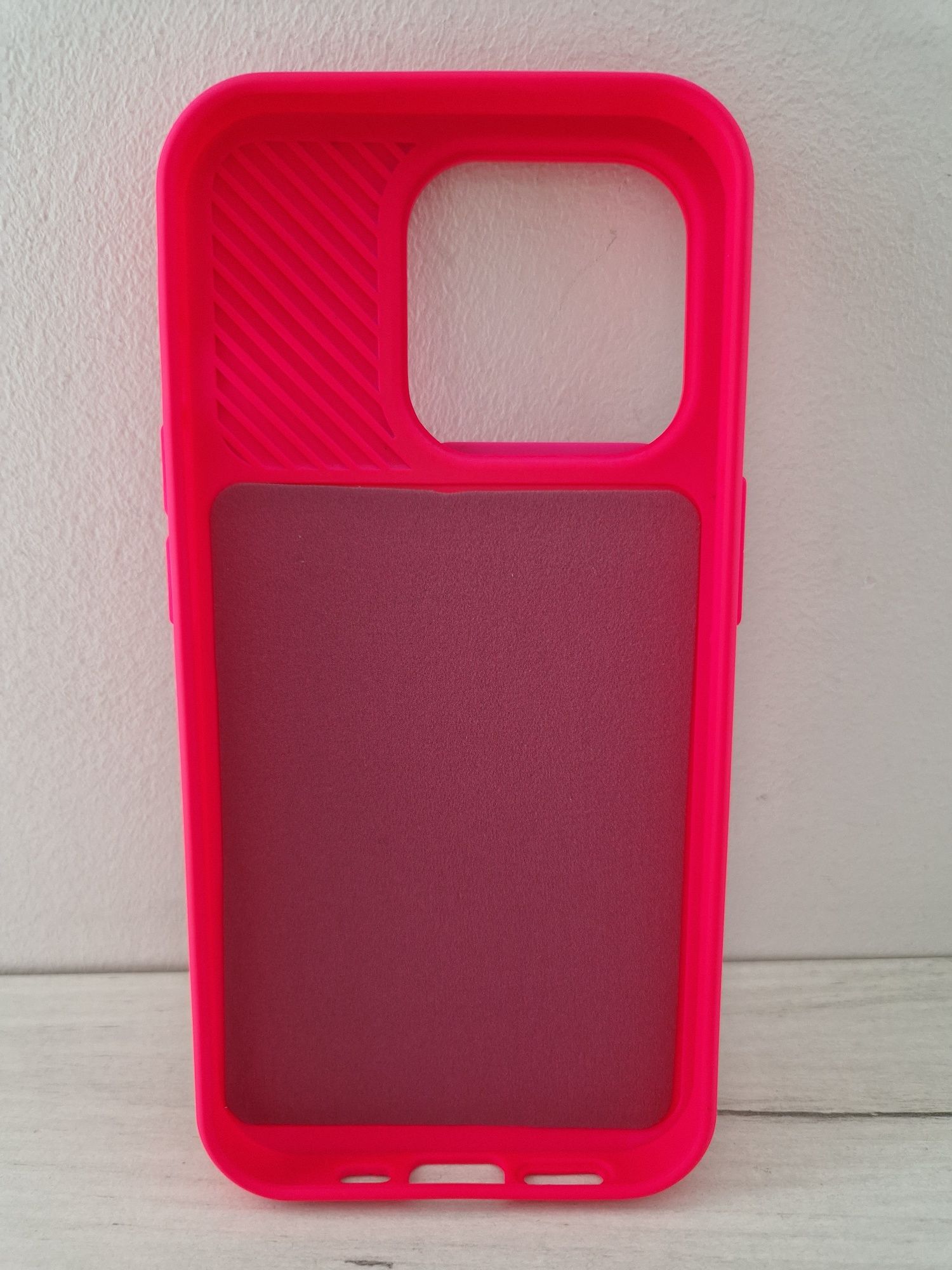 Camshield Soft do Iphone 15 Pro Różowy