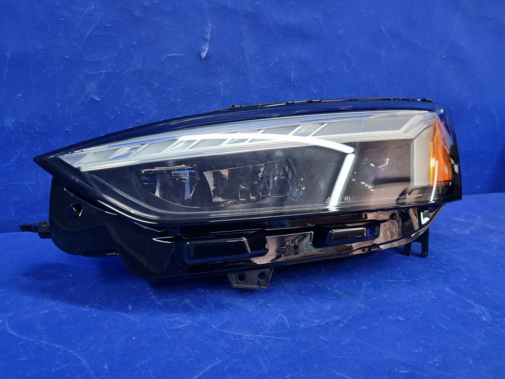 PRZEDNIA lewa lampa FULL LED MATRIX USA Audi A5 F5 Lift 8W6 Oryginał