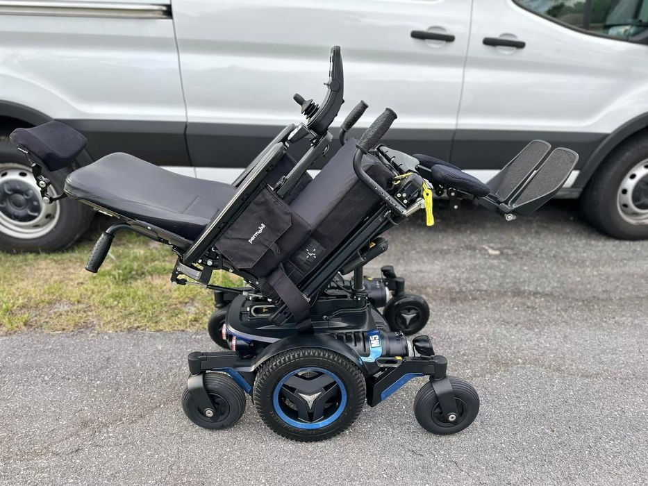 Permobil M5 Corpus — електричне інвалідне крісло