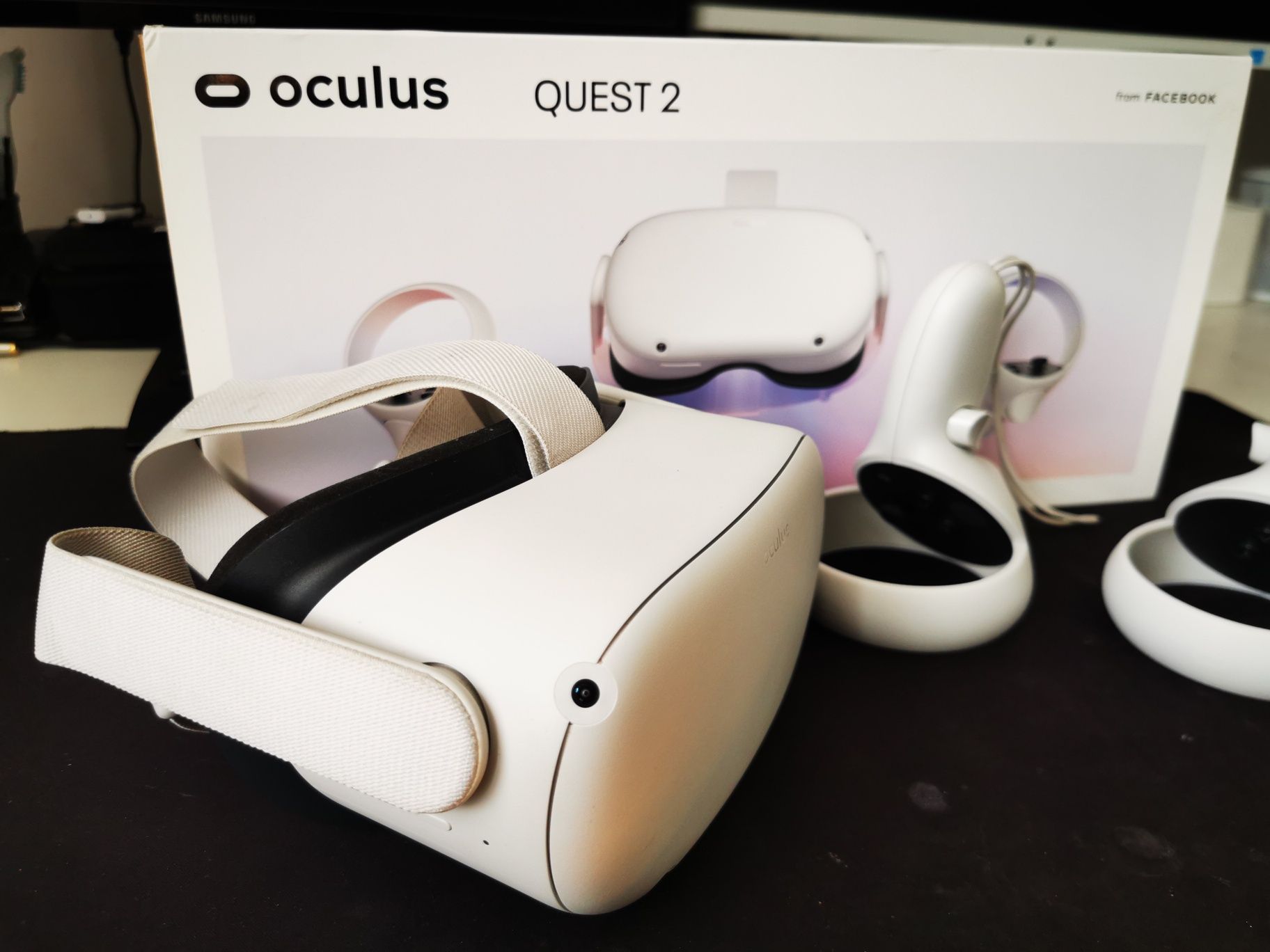 Zestaw gogle vr OCULUS QUEST 2 w stanie idealnym jak nowe 256GB