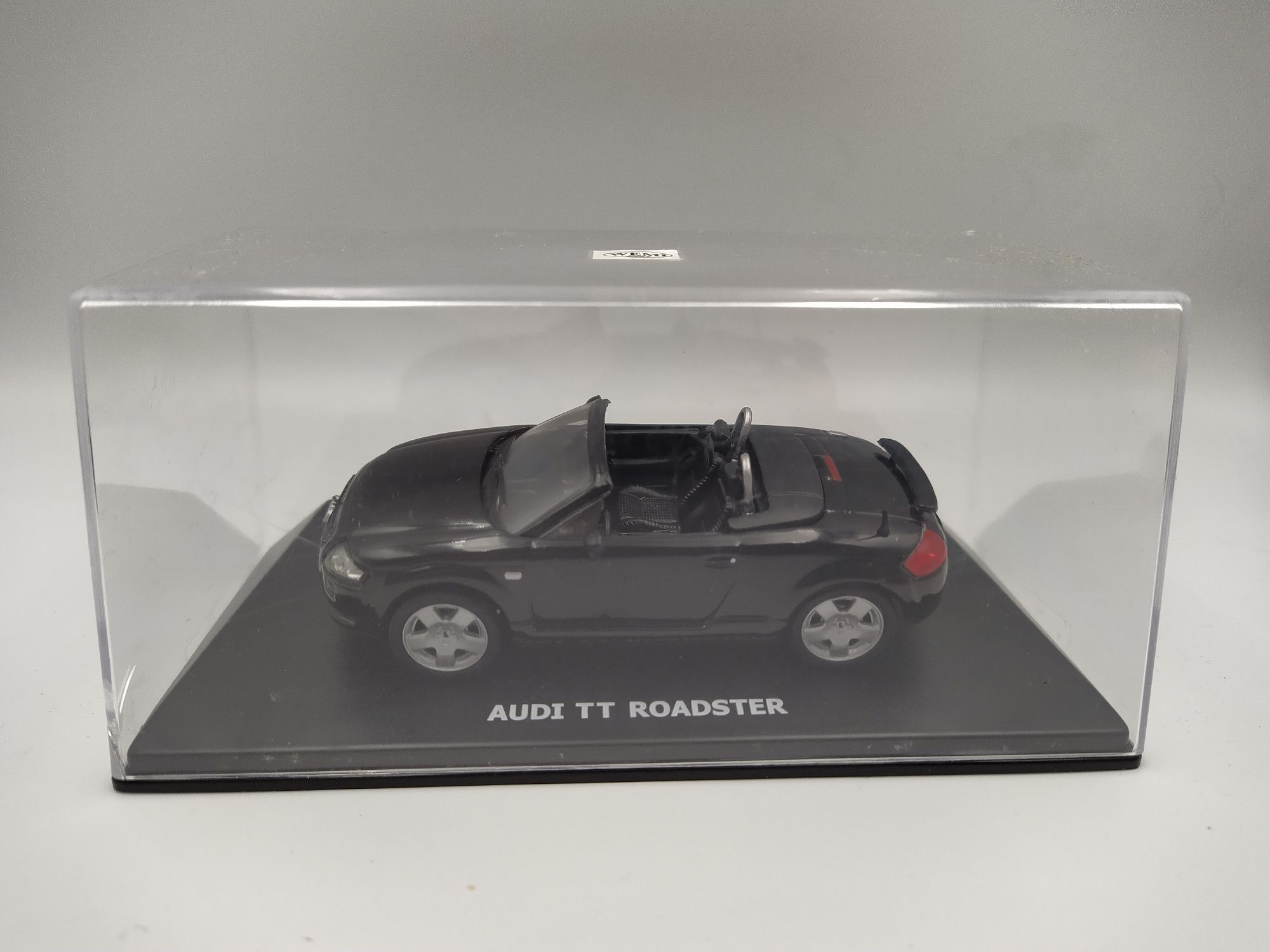 Audi TT cabriolet Skala 1:43