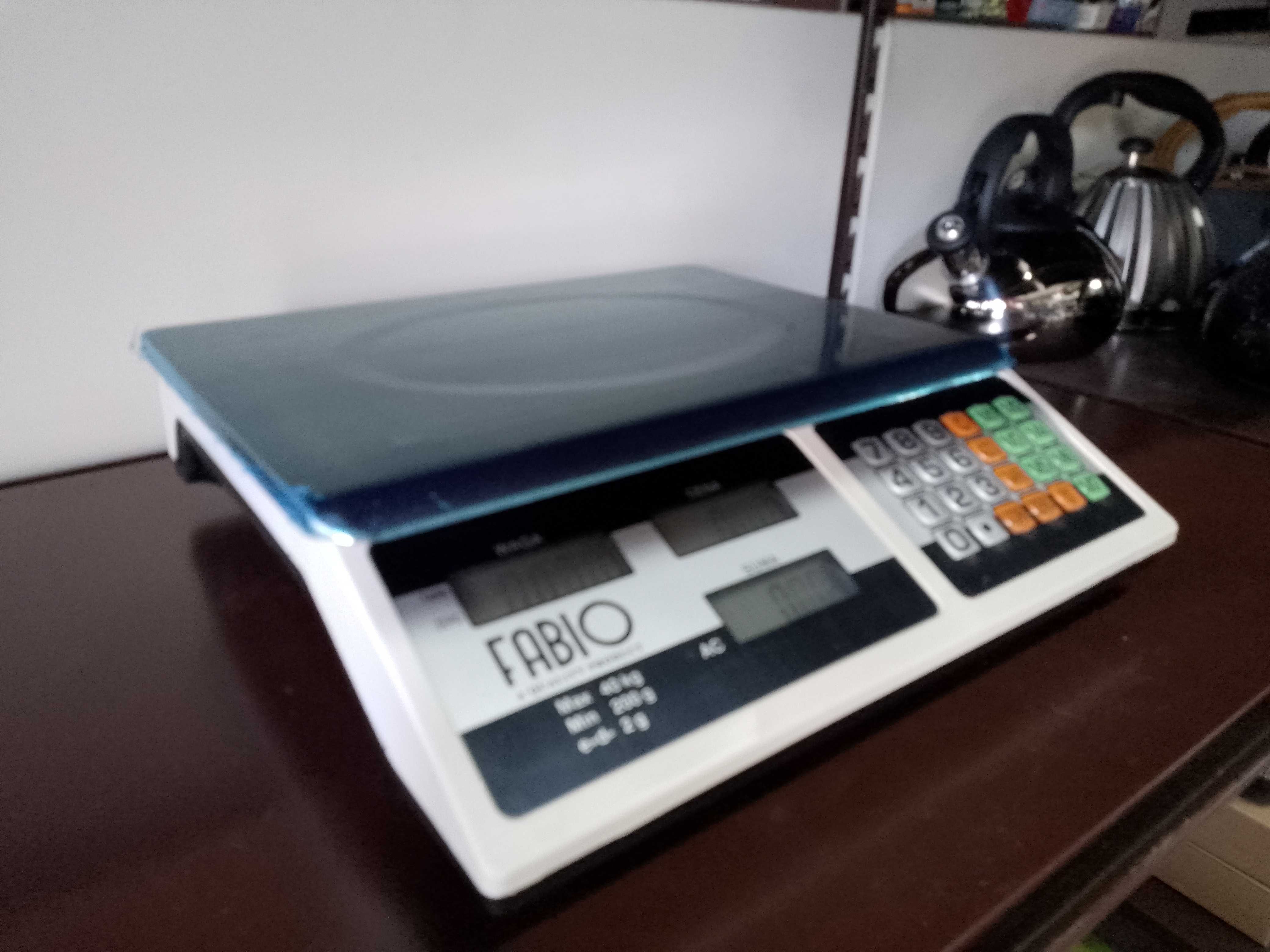 waga sklepowa magazynowa  elektroniczna 40KG/5g  KALKULACYJNA LCD AKUM
