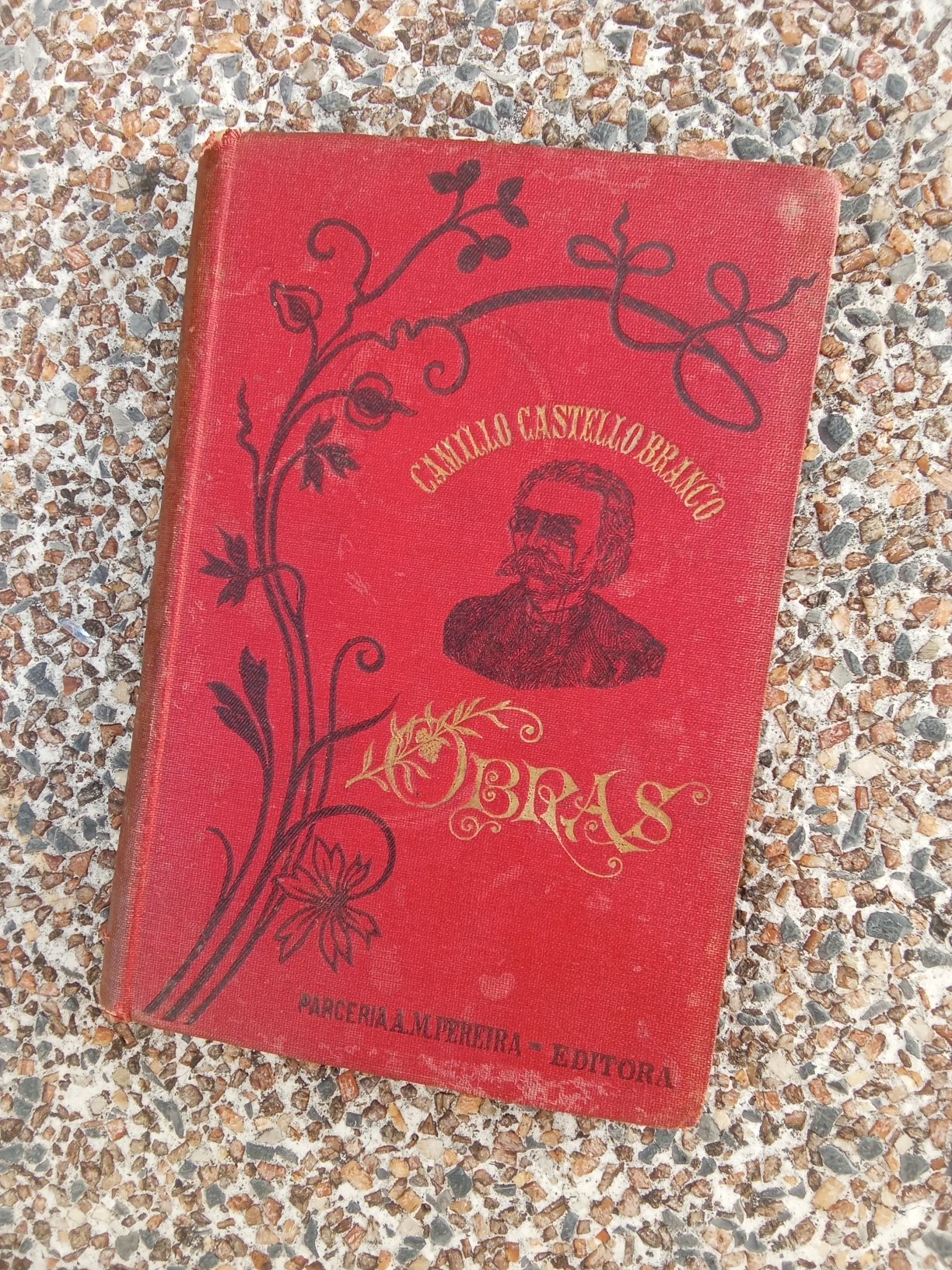Três Portuguesas de Brios-Carlos Babo-1e-L.C.25E-Lapis antigo2EDesde2E