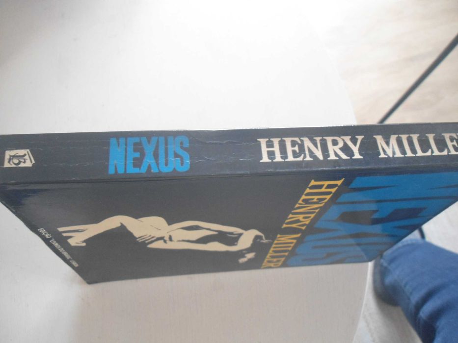 Nexus por Henry Miller