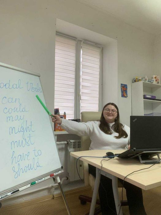 Репетитор з англійської (офлайн у Дніпрі/онлайн)