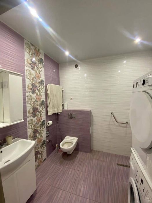 ПРОДАЖ двокімнатної квартири з сучасним ремонтом