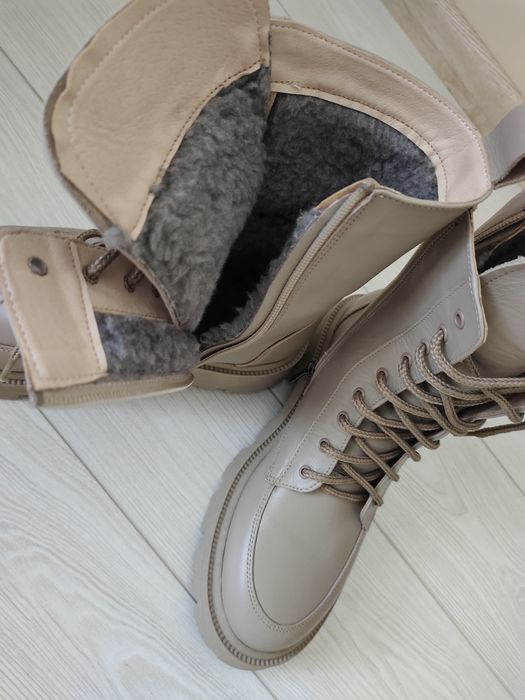 Зимові жіночі чоботи