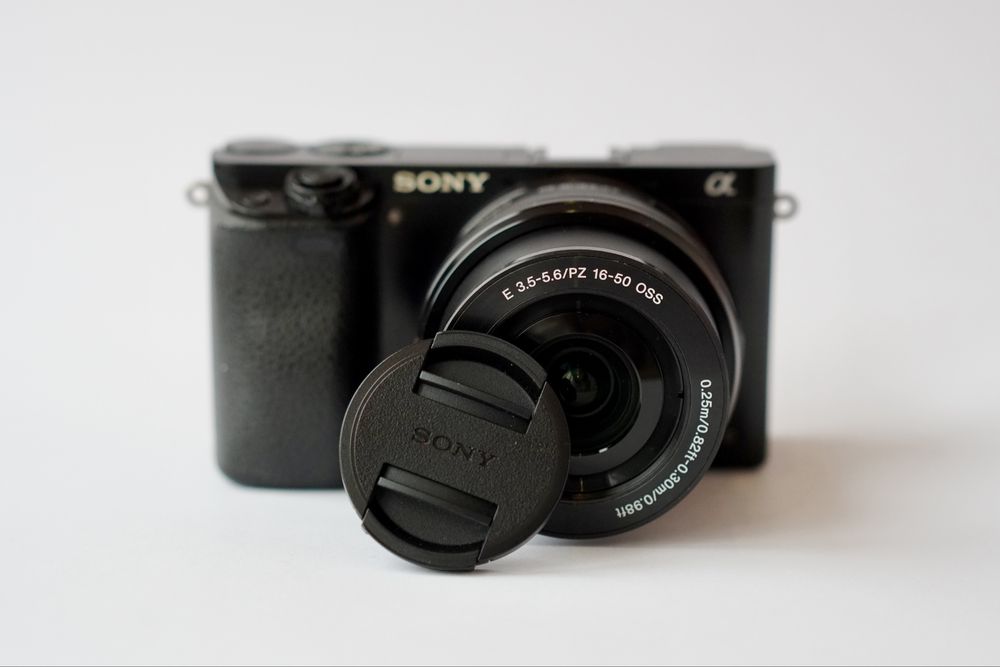 Камера Sony а6000