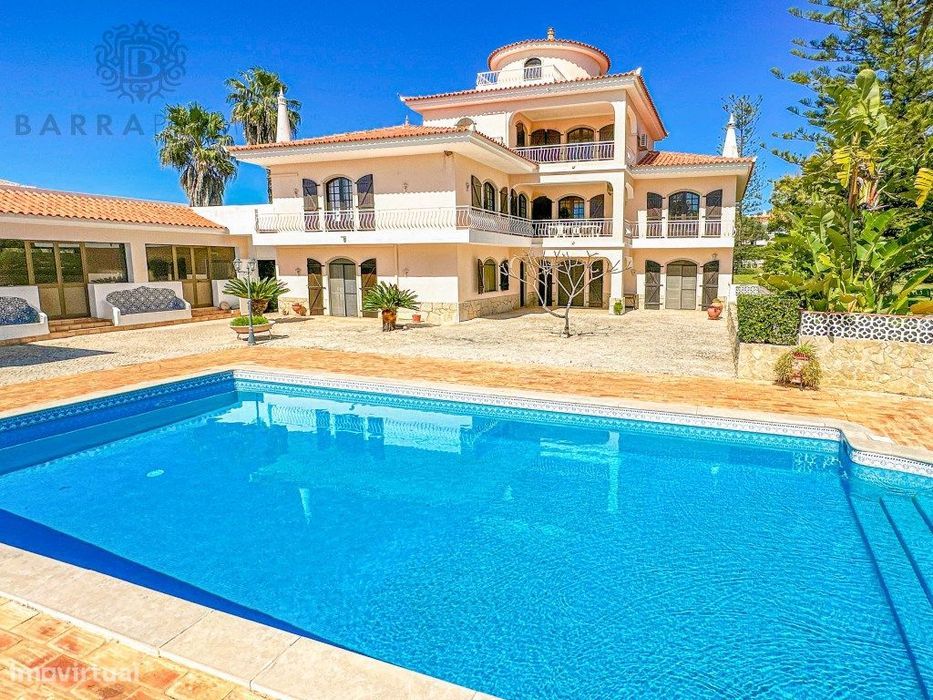 V8+1 para Venda em Vale Formoso Almancil