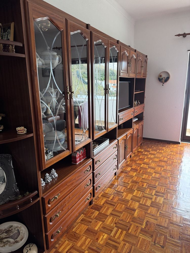 Móvel de sala com bar