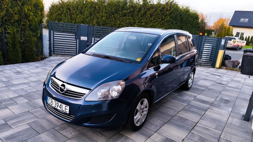 Opel Zafira Opel Zafira B 1.8 w wersji 111 lat