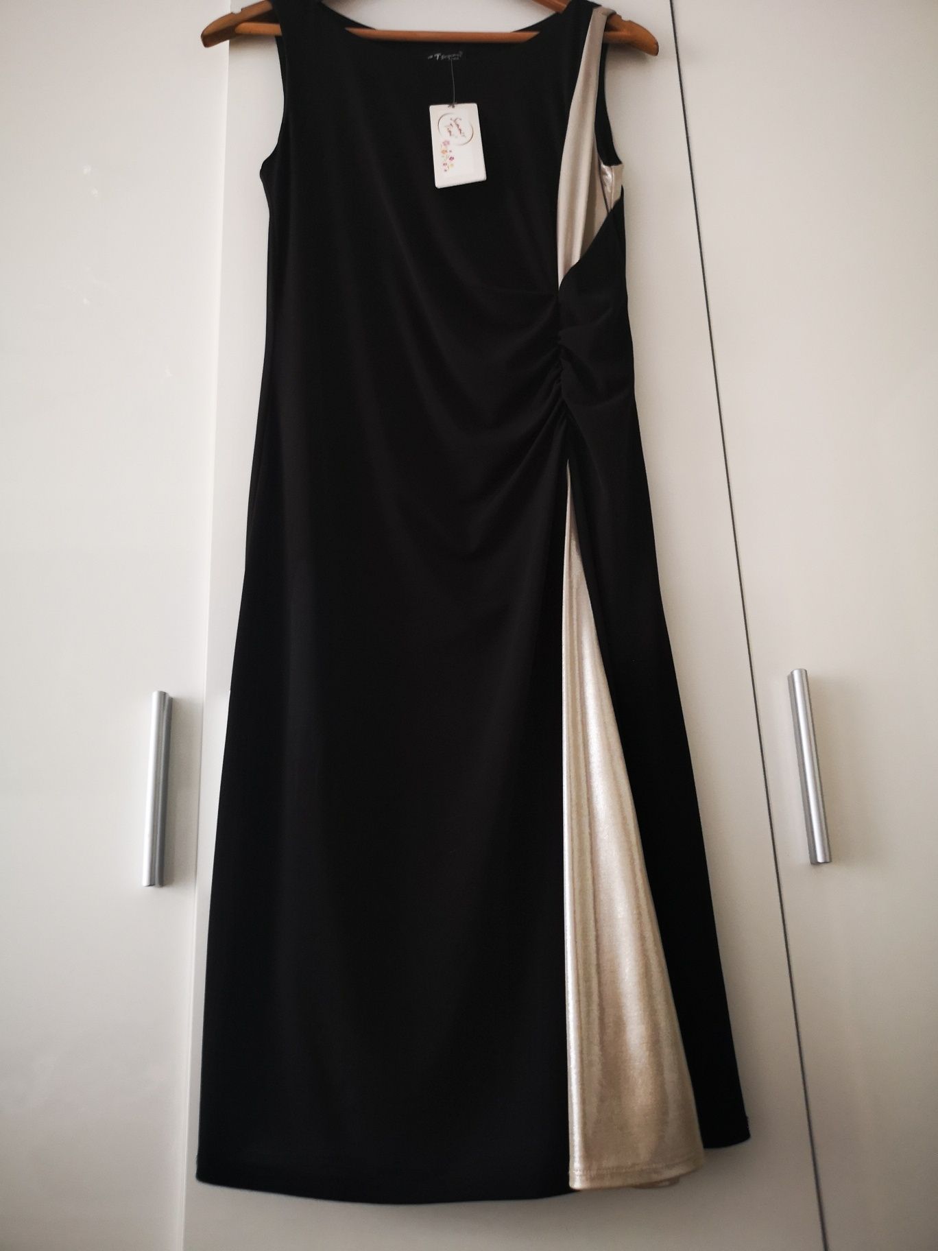 Nowa sukienka czarno-złota r. 38