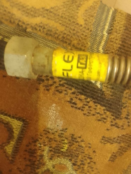 Шланг газовый нержавеющий