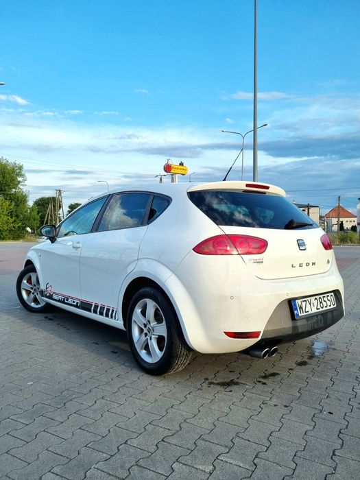 Seat Leon FR 230KM skóry
Szyberdach . Doinwestowany!


2