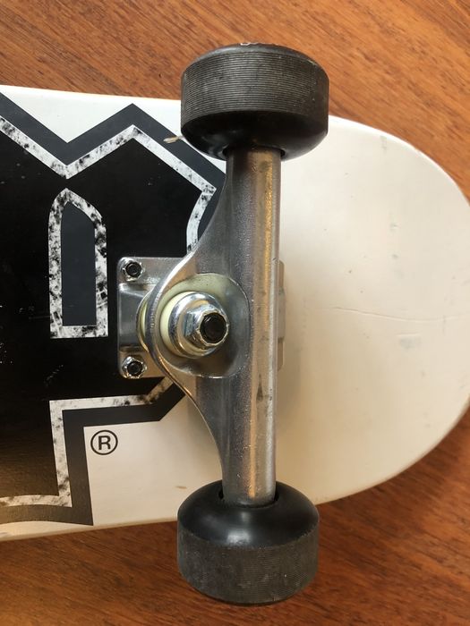 Skate Flip 7.5 HKD completo