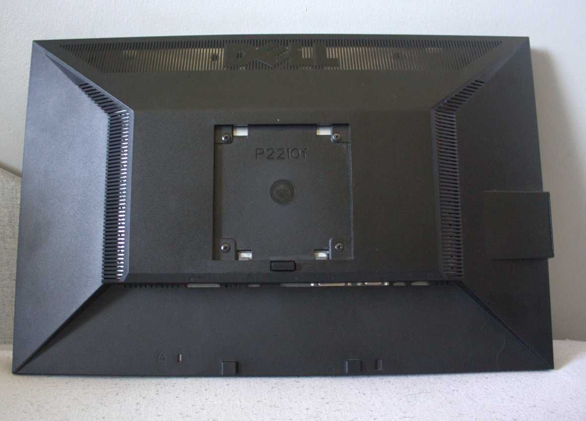 Monitor DELL P2210f