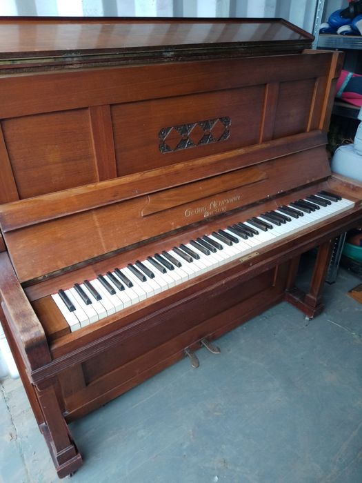 Pianino Georg Neumann breslau