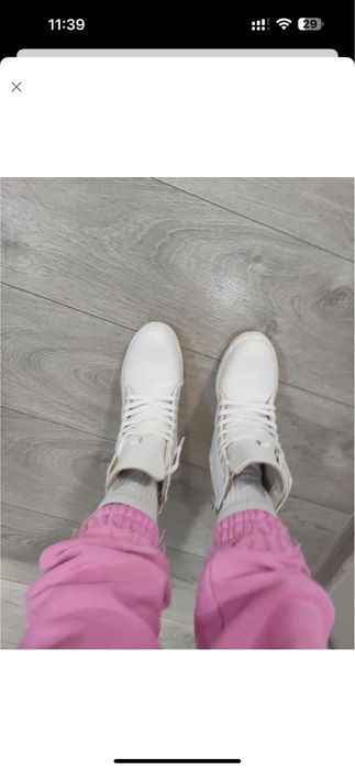 Черевички ботинки чоботи білі черевики