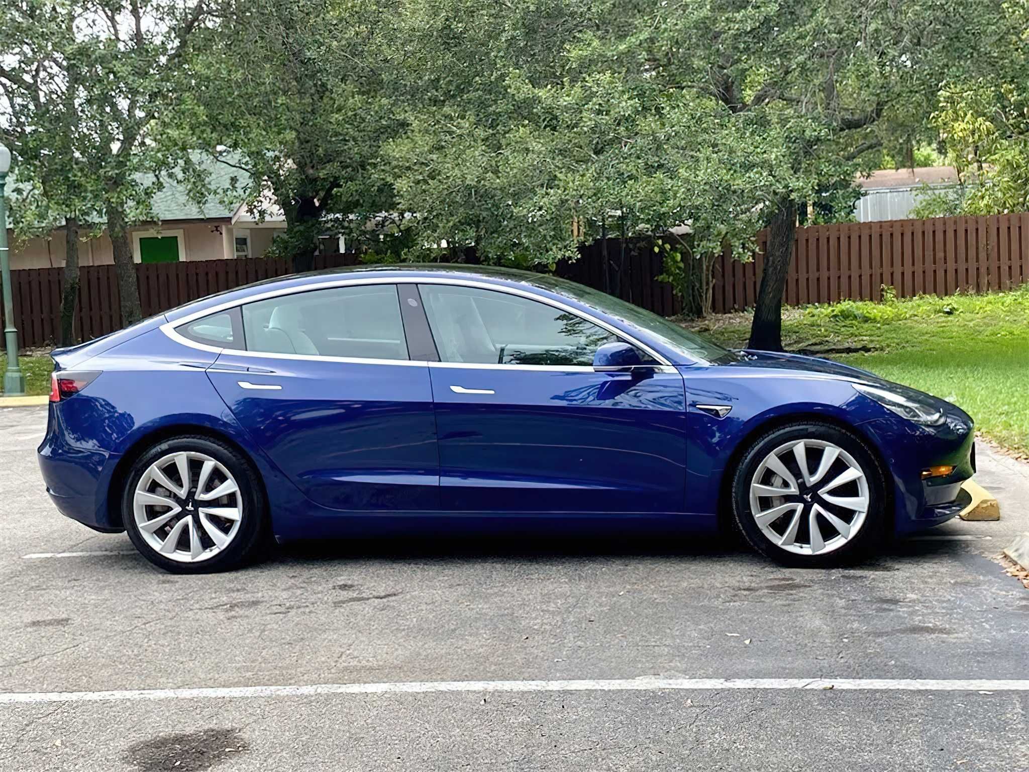 Tesla Model 3 Long Range 2020