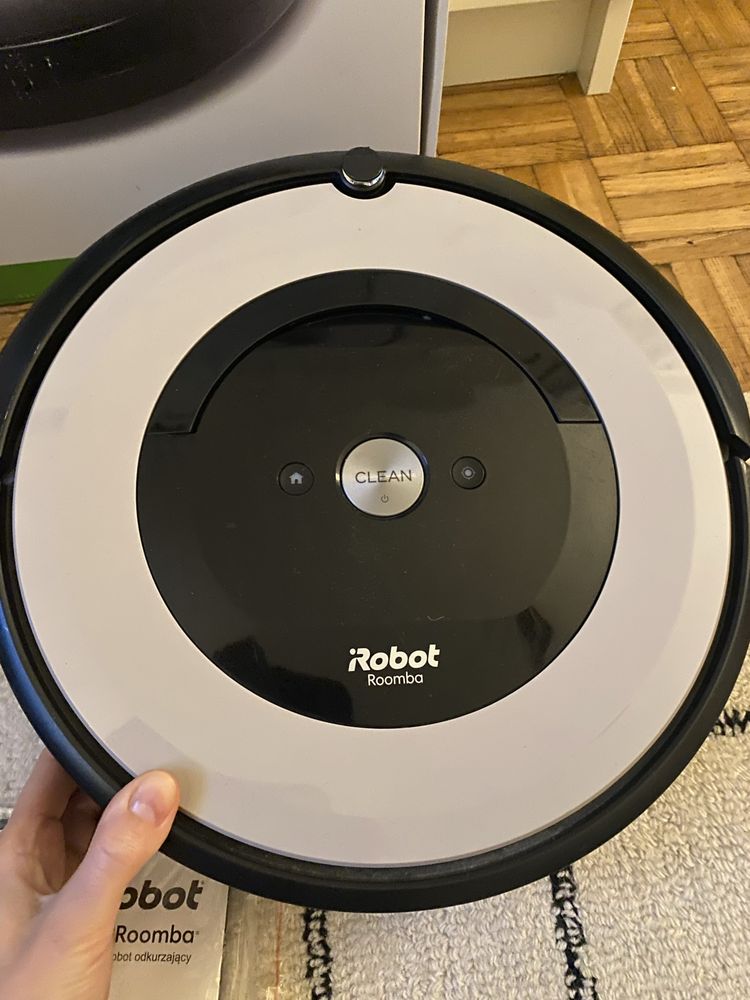 Irobot roomba e5 jak nowy.