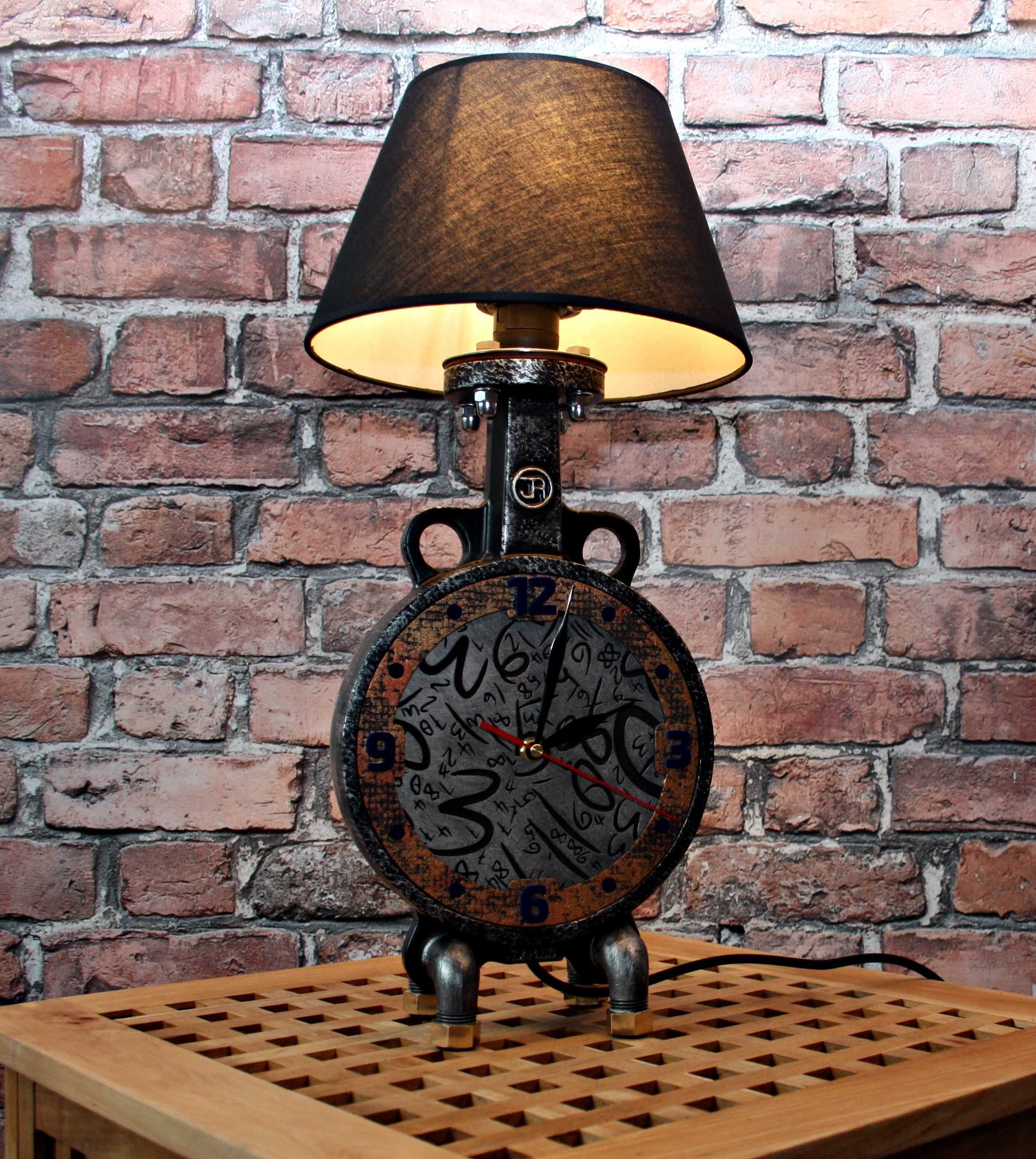 Lampa z zegarem Industrial Loft Patyna