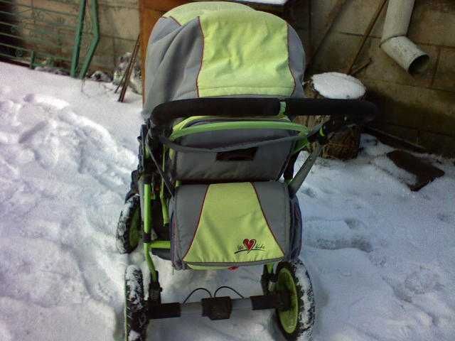 Коляска.          .