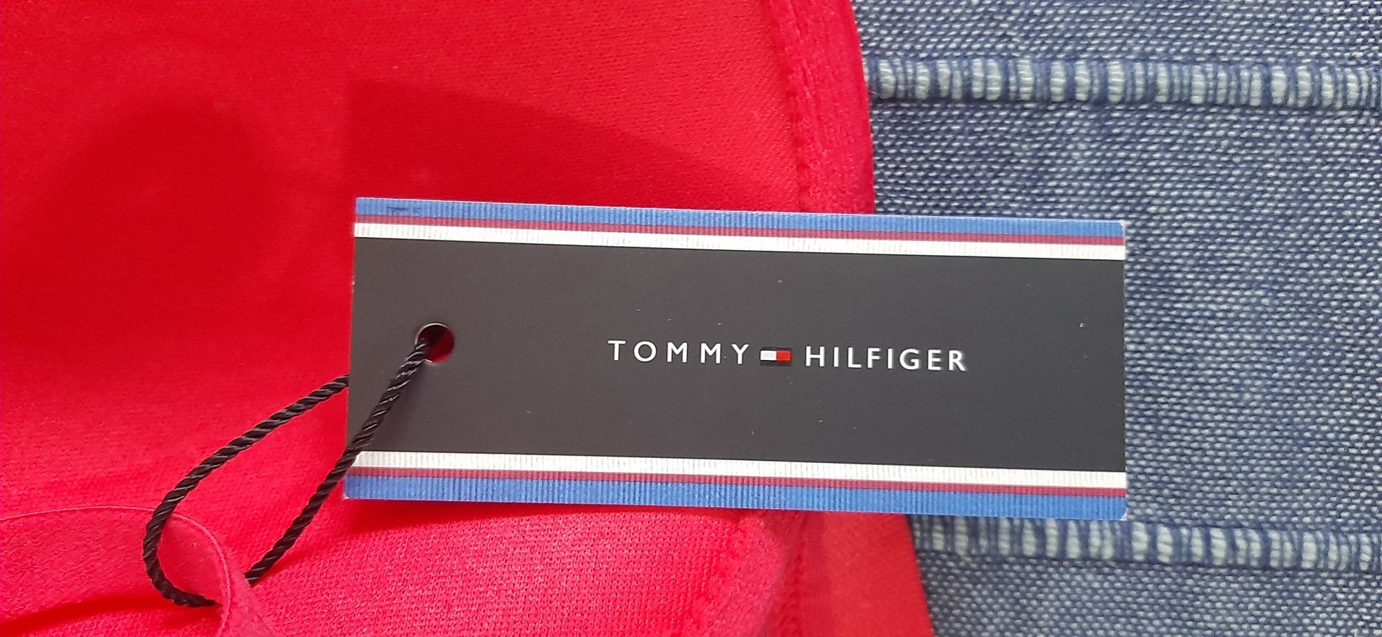 Бюстгальтер Tommy Hilfiger 75B