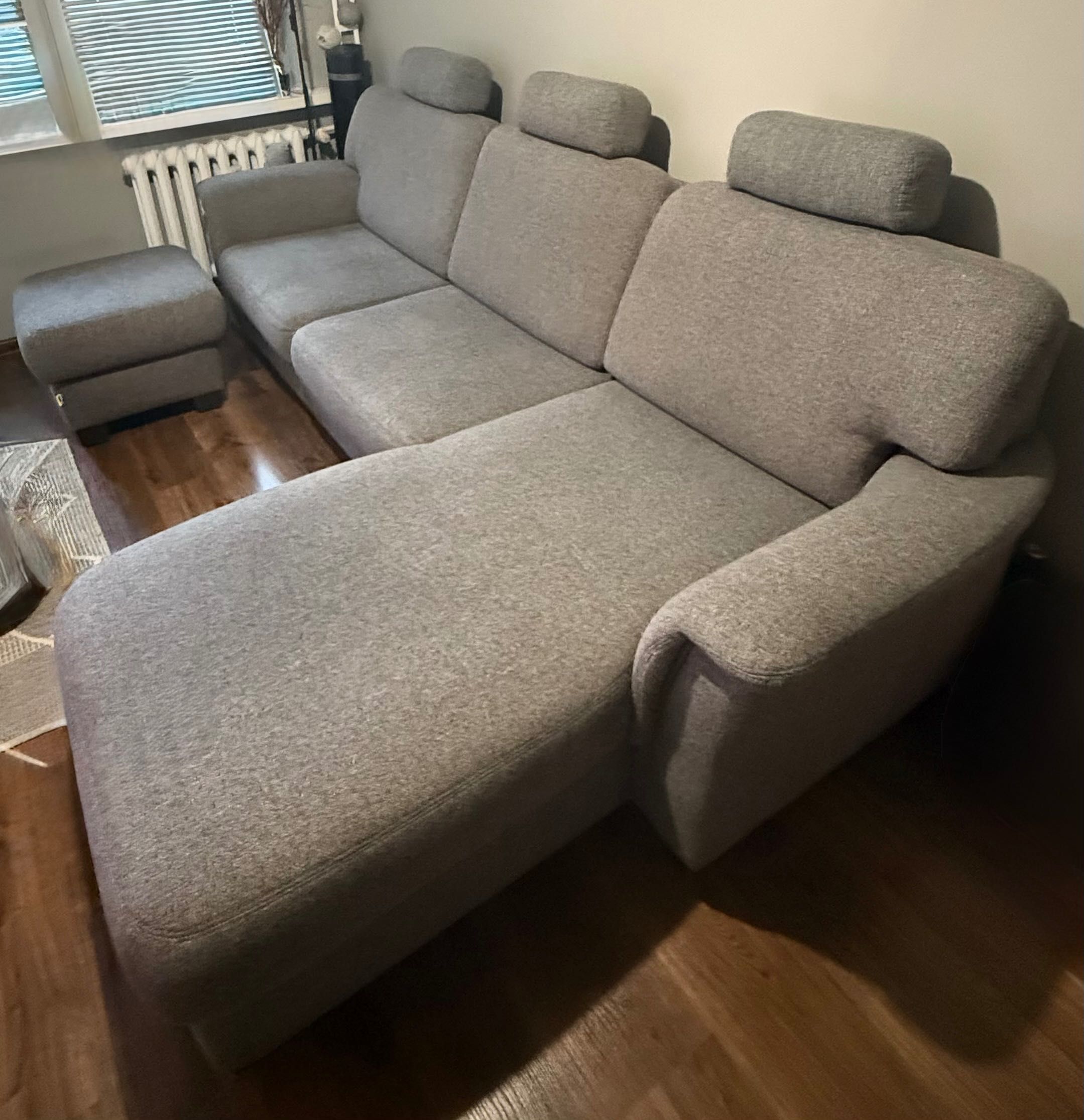 Narożnik nierozkładany plus puf